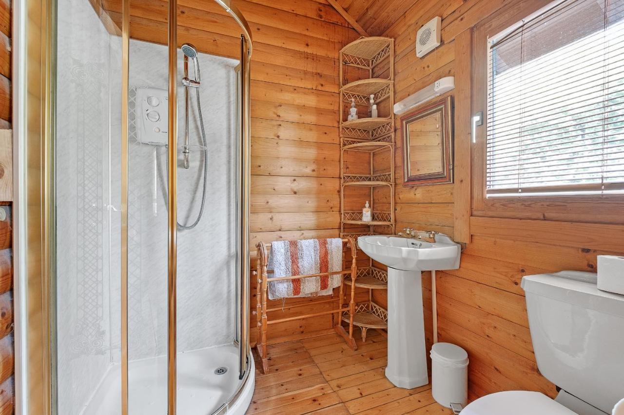 Finest Retreats - The Logs Βίλα Φορτ Γουίλιαμ Εξωτερικό φωτογραφία