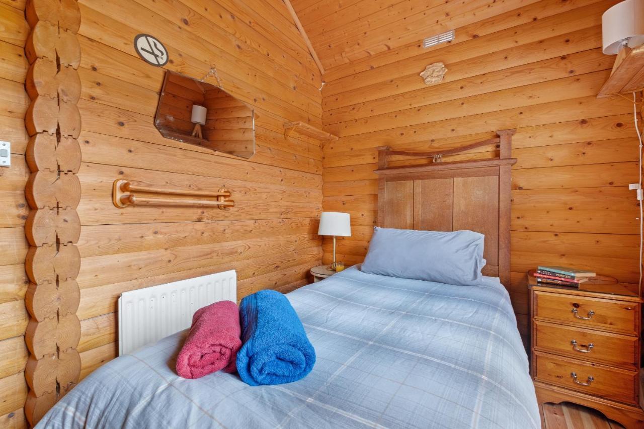 Finest Retreats - The Logs Βίλα Φορτ Γουίλιαμ Εξωτερικό φωτογραφία