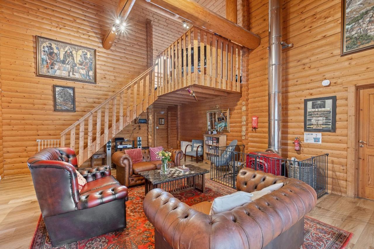 Finest Retreats - The Logs Βίλα Φορτ Γουίλιαμ Εξωτερικό φωτογραφία