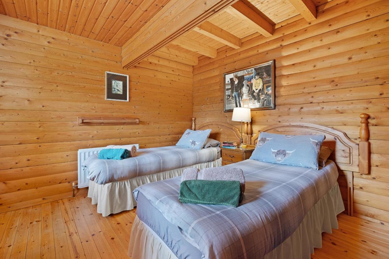 Finest Retreats - The Logs Βίλα Φορτ Γουίλιαμ Εξωτερικό φωτογραφία